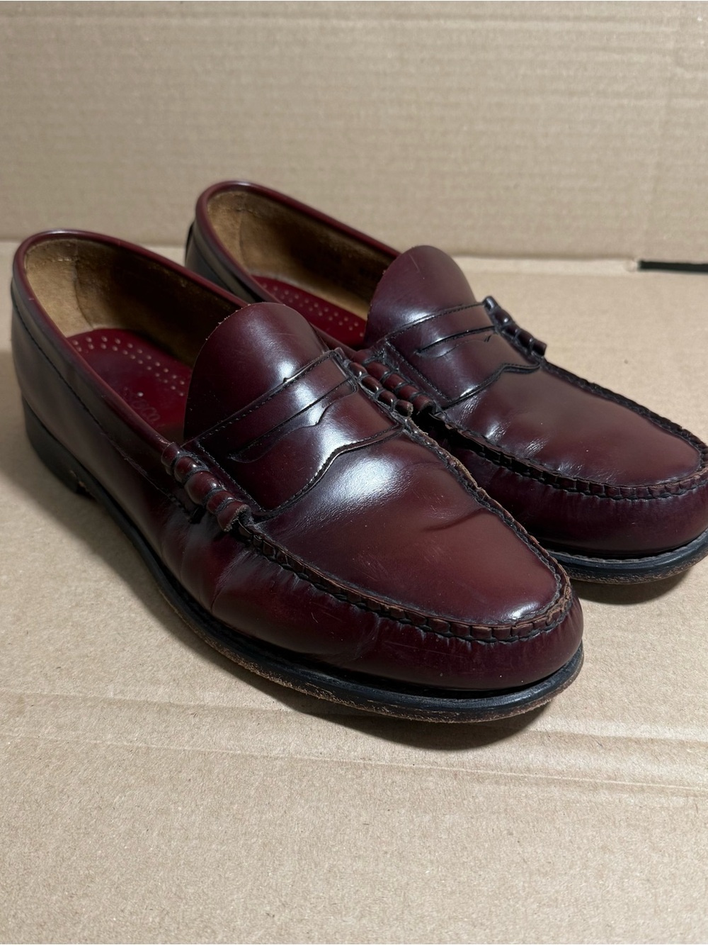 G.H. Bass & Co. Weejuns Burgundy Loafers 11.5